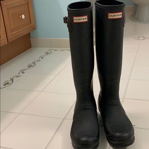 Black Tall Hunter Boots